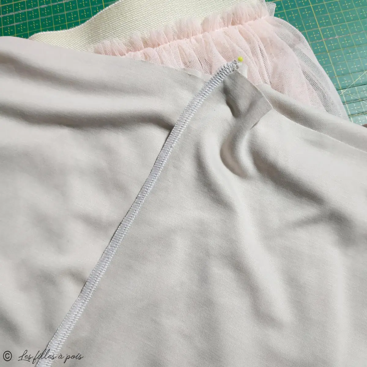 Tutoriel couture : Créez votre jupe en tulle souple en 1h30 ! 23 Tutoriel jupe en tulle souple