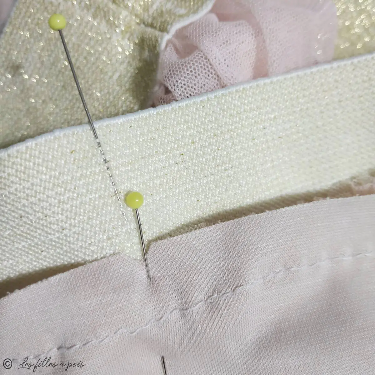 Tutoriel couture : Créez votre jupe en tulle souple en 1h30 ! 27 Tutoriel jupe en tulle souple