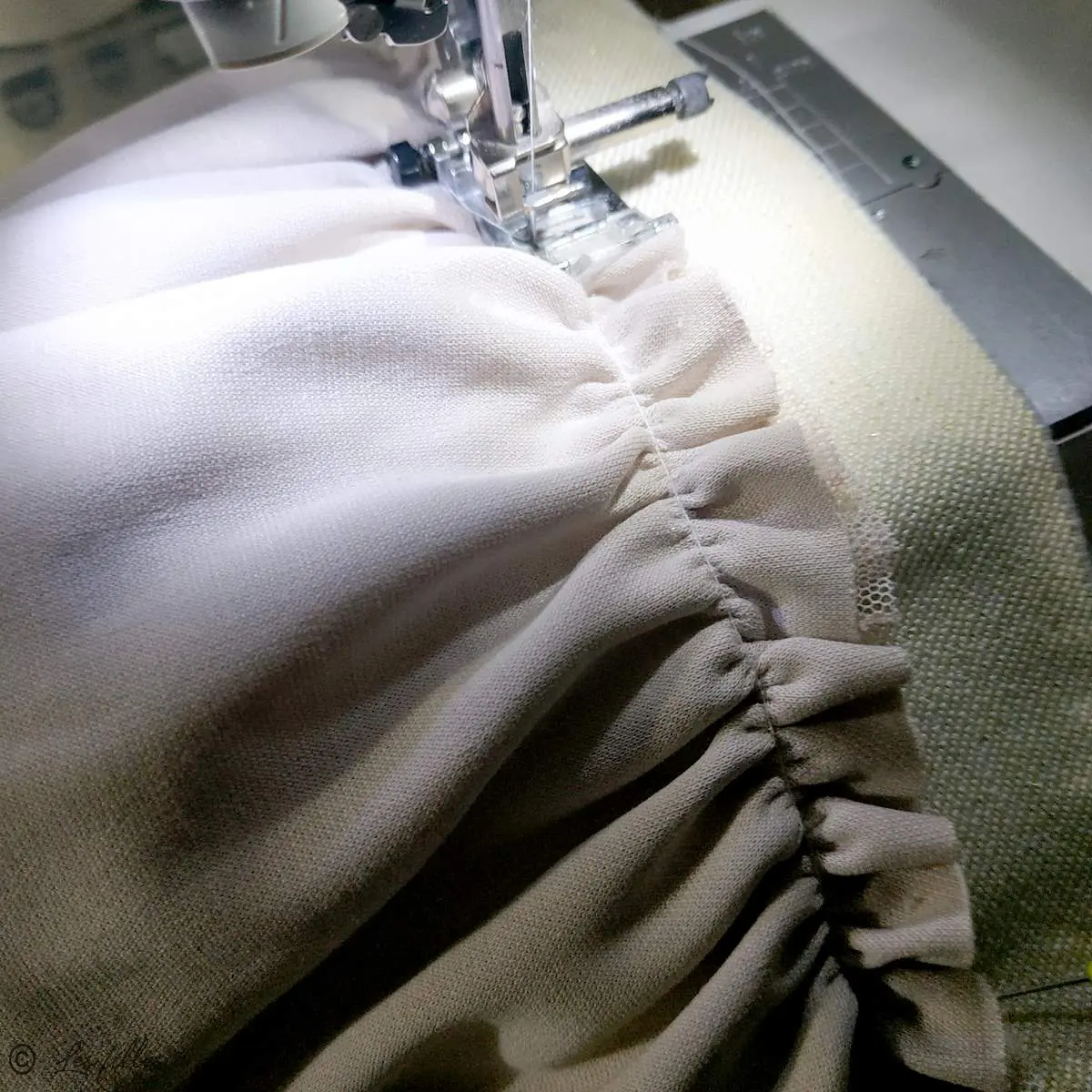 Tutoriel couture : Créez votre jupe en tulle souple en 1h30 ! 29 Tutoriel jupe en tulle souple