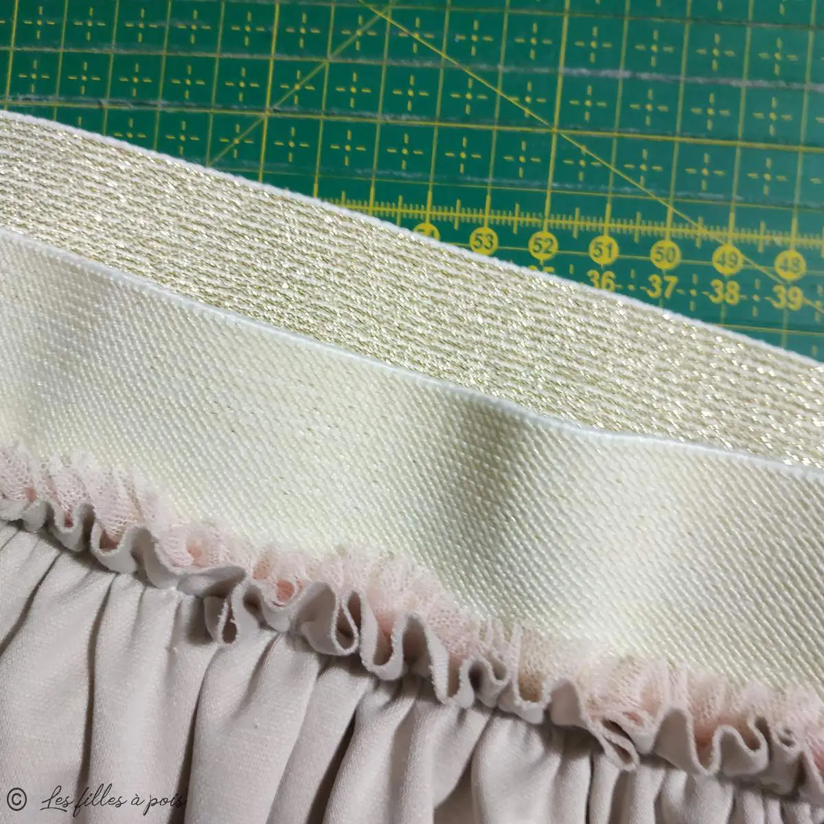 Tutoriel couture : Créez votre jupe en tulle souple en 1h30 ! 31 Tutoriel jupe en tulle souple